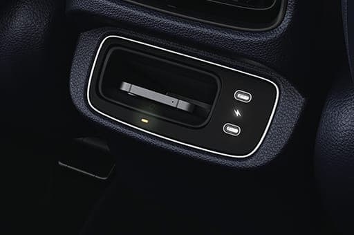 Interior 8