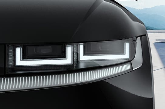 Parametric pixel LED headlamps